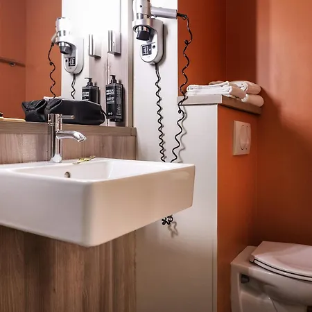 Hotel Ibis Styles Versailles Quentin En Yvelines