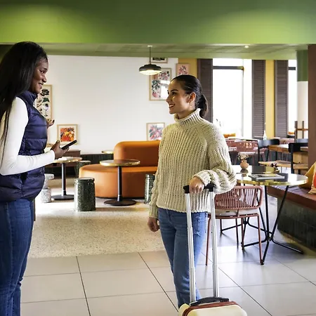 Ibis Styles Versailles Quentin En Yvelines 3* Saint-Cyr-lʼÉcole