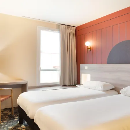 Ibis Styles Versailles Quentin En Yvelines 酒店