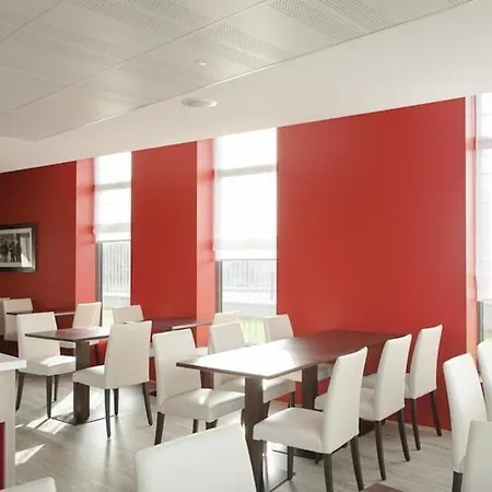 Ibis Styles Versailles Quentin En Yvelines Ξενοδοχείο Saint-Cyr-lʼÉcole