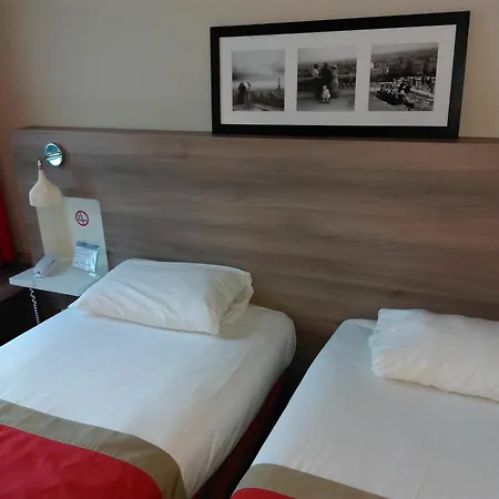 Ibis Styles Versailles Quentin En Yvelines Saint-Cyr-lʼÉcole