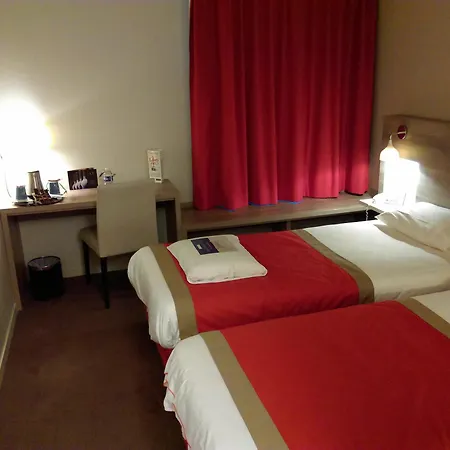 Ibis Styles Versailles Quentin En Yvelines Saint-Cyr-lʼÉcole