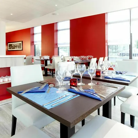 Ibis Styles Versailles Quentin En Yvelines Ξενοδοχείο